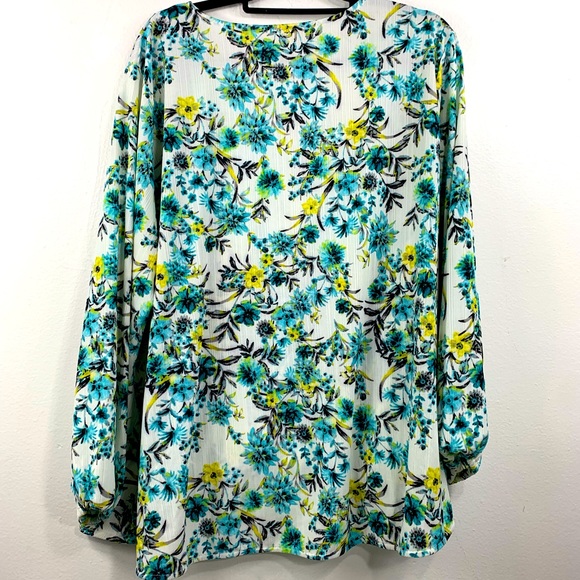 Emaline Woman Floral Blouse gathered hem size 3X NWT - Picture 2 of 7